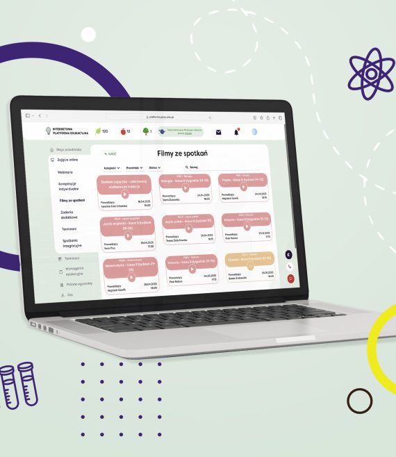 Laptop z otwartą stroną Internetową Platformy Edukacyjnej z widokiem na filmy z Webinariów z możliwością odtworzenia, dla 8 klasy szkoły podstawowej.